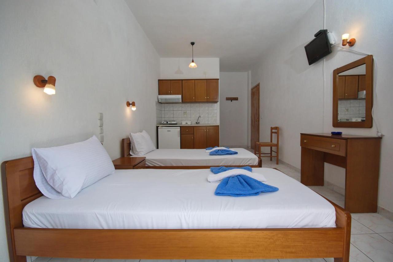 Nikis Rooms Kalamakia Exterior foto