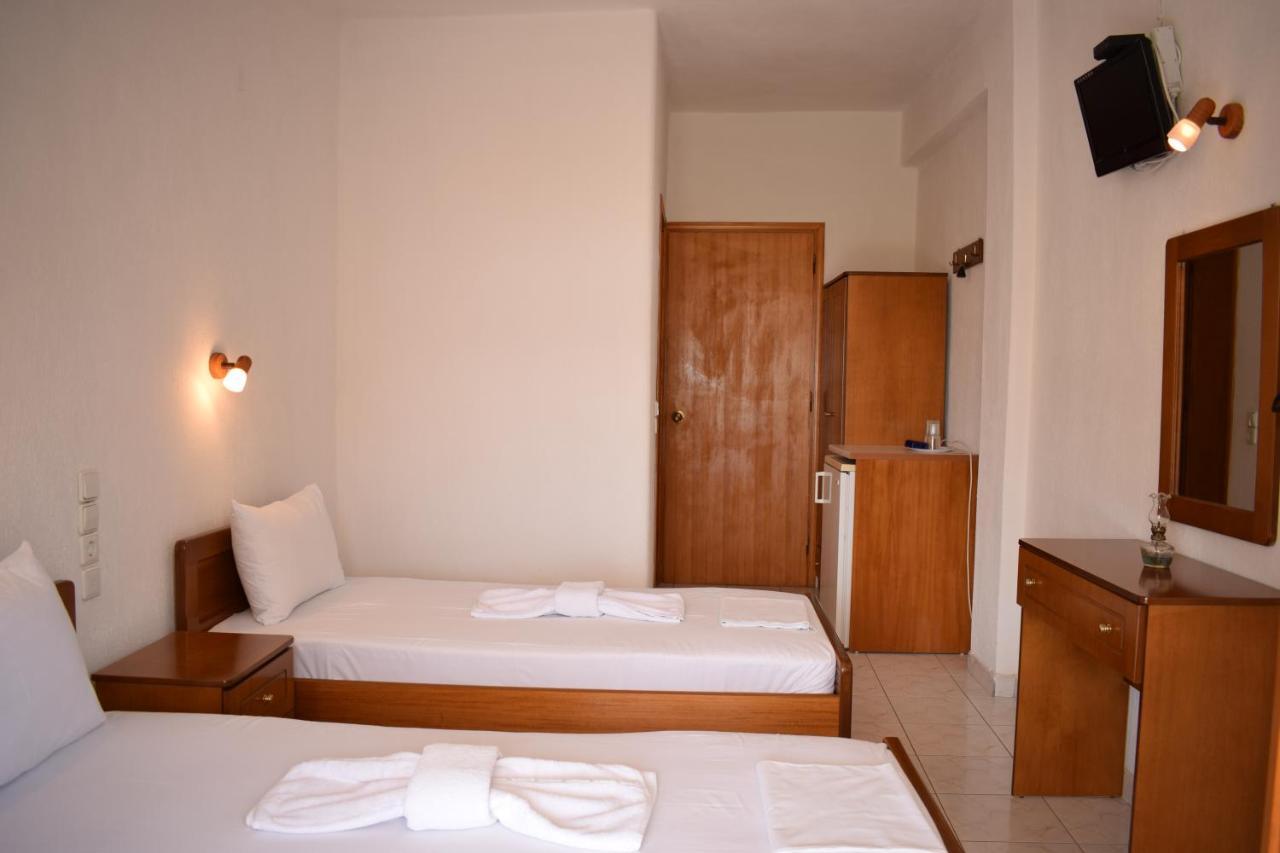 Nikis Rooms Kalamakia Exterior foto
