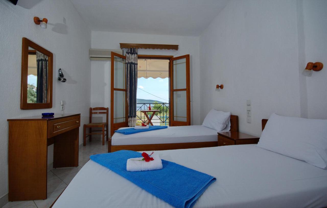 Nikis Rooms Kalamakia Exterior foto