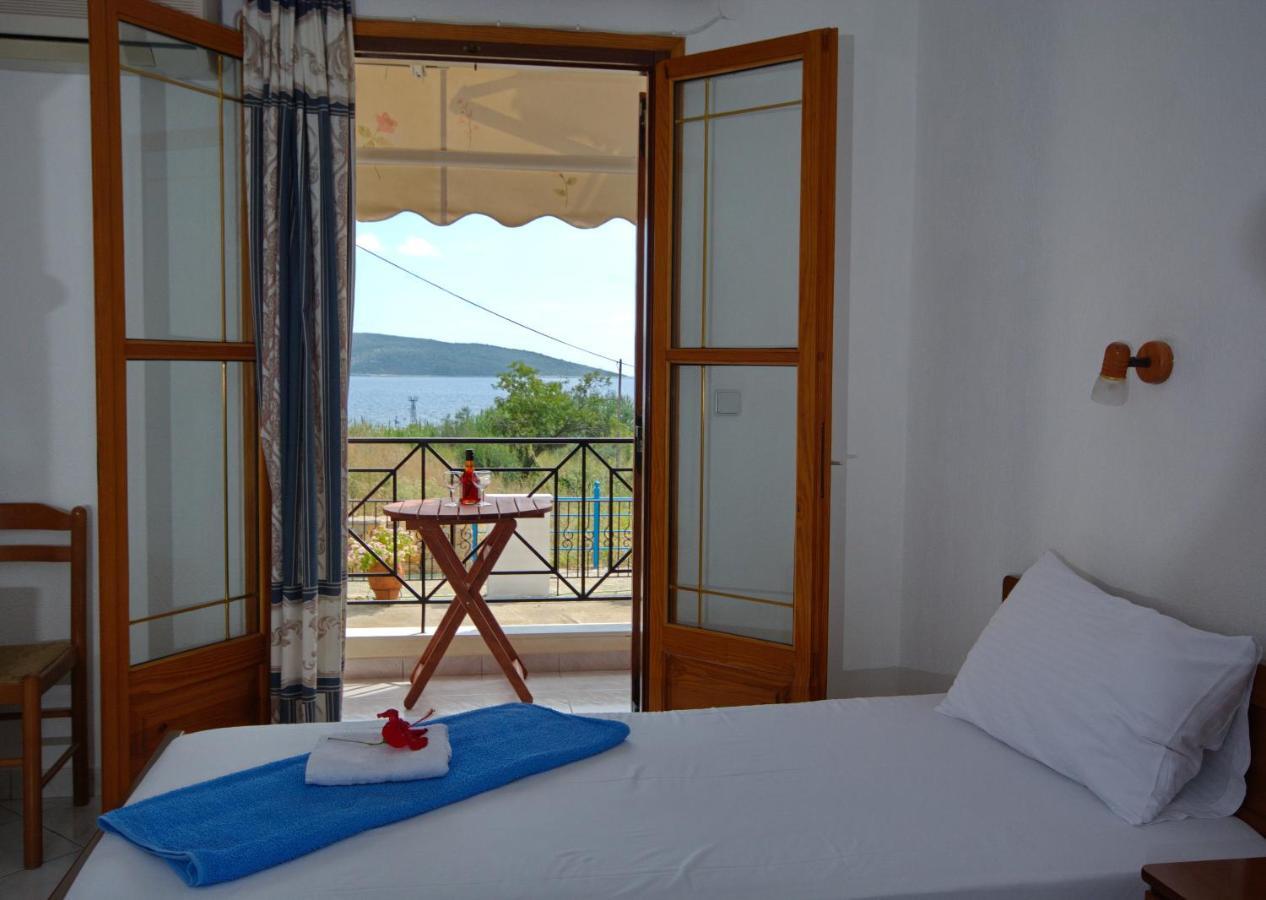 Nikis Rooms Kalamakia Exterior foto
